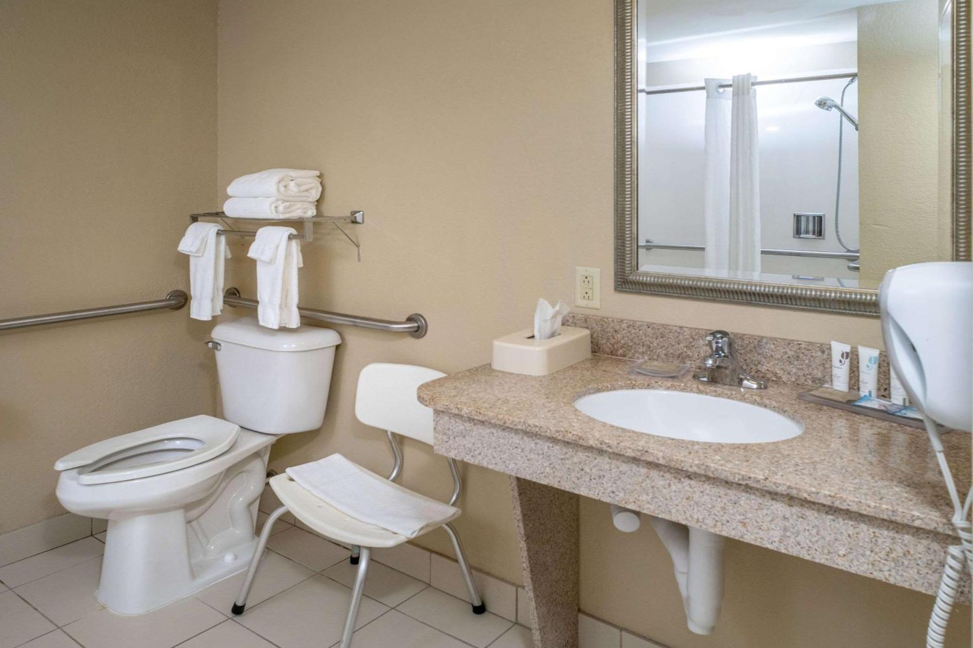 Country Inn & Suites By Radisson, Princeton, Wv Εξωτερικό φωτογραφία