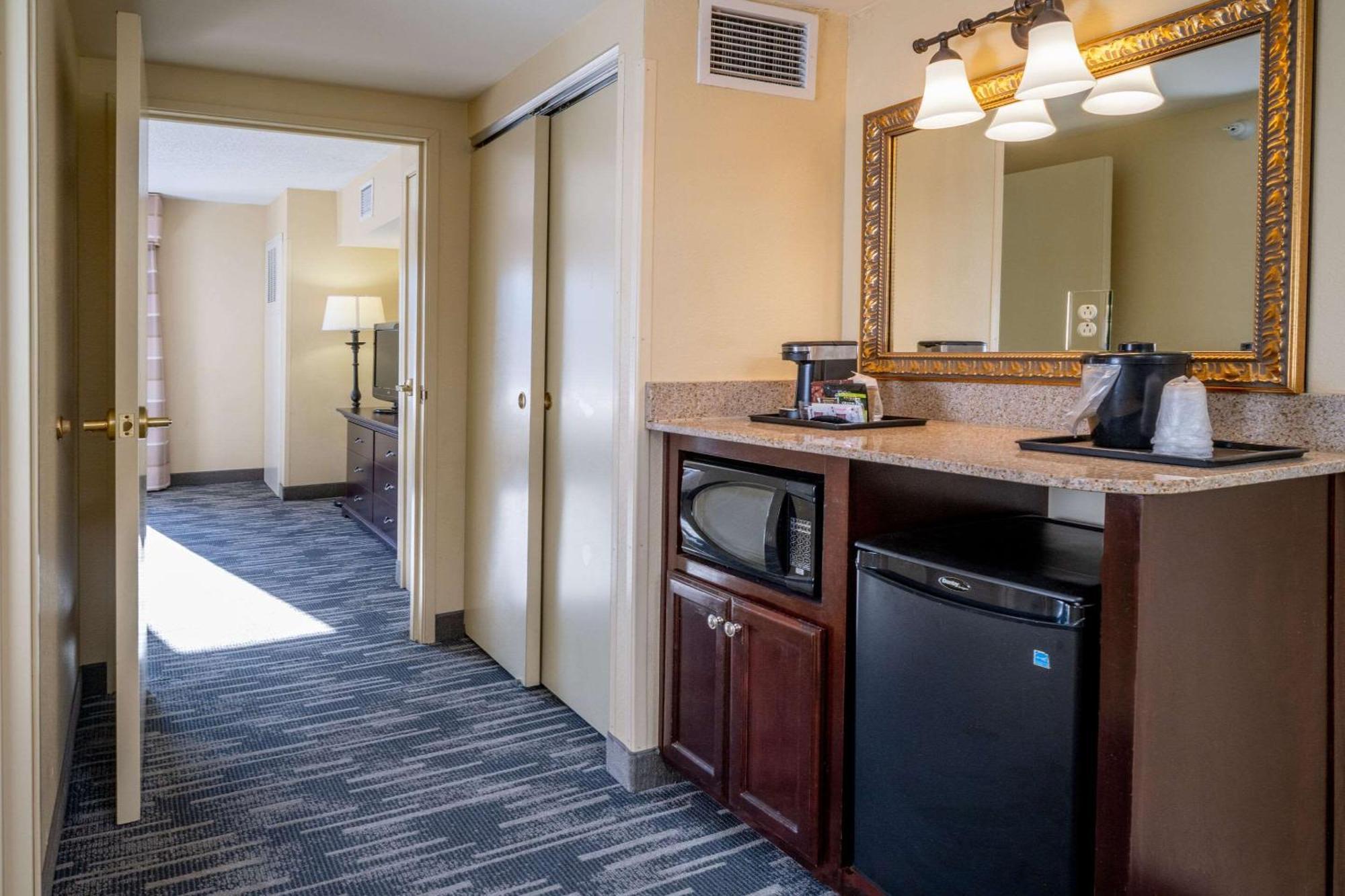 Country Inn & Suites By Radisson, Princeton, Wv Εξωτερικό φωτογραφία